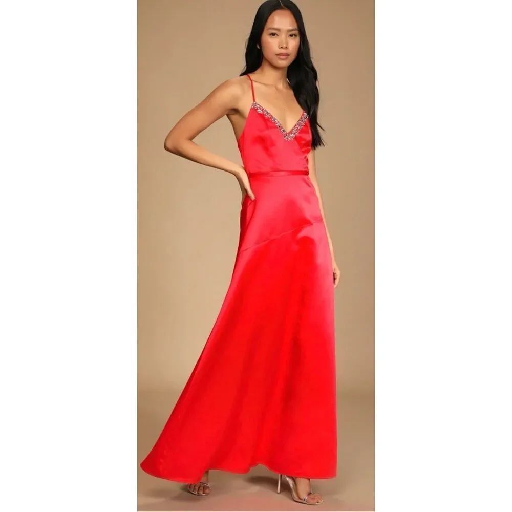Lulu’s Maxi Red Satin Formal Dress Size Medium NWT